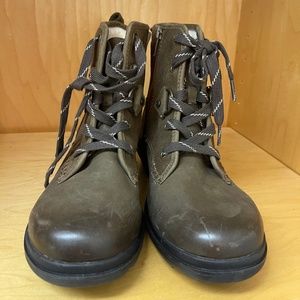 NWOT UGG Hapsburg Hiker Waterproof Boots, Size 8.5, Chocolate Brown